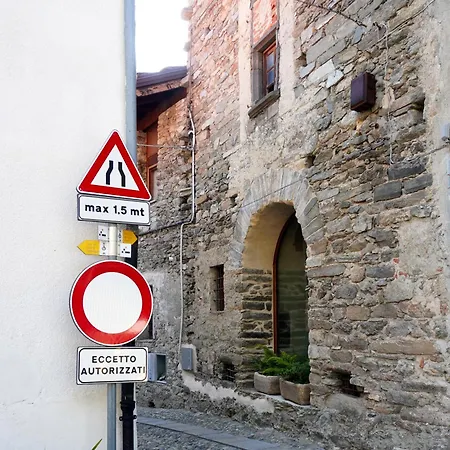 La Torre Colombaia - Monumento Del 1400 Appartement Arnad